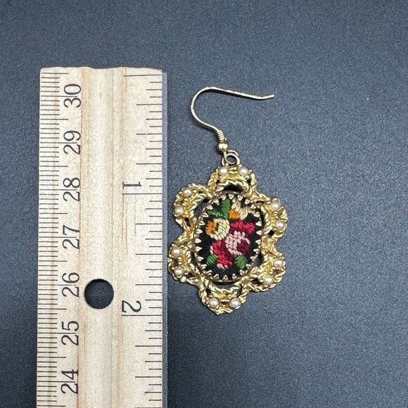 Vintage Dangle Earrings Hobe Embroidered Floral Gold Tone Faux Pearls Flowers - Picture 9 of 9